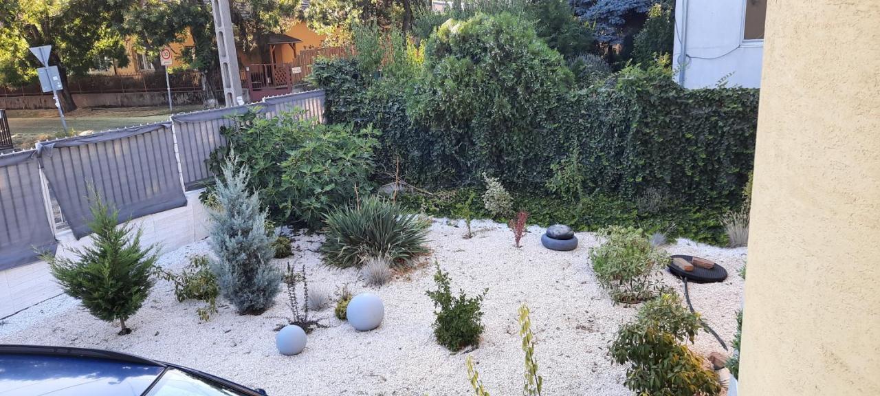Hi-Bp Garden City Batsanyi Apartment 3 Rooms, Apartment Upstairs Near The City Train With Free Parking Budapešť Exteriér fotografie