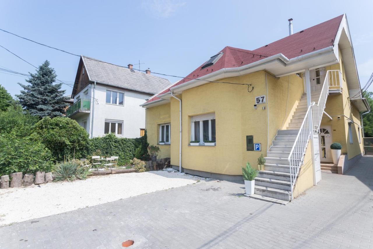 Hi-Bp Garden City Batsanyi Apartment 3 Rooms, Apartment Upstairs Near The City Train With Free Parking Budapešť Exteriér fotografie