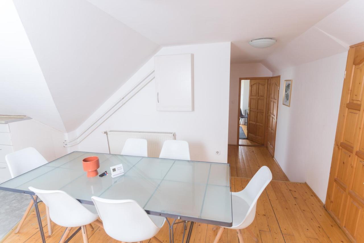 Hi-Bp Garden City Batsanyi Apartment 3 Rooms, Apartment Upstairs Near The City Train With Free Parking Budapešť Exteriér fotografie